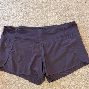 Lululemon classic 4” 4-way stretch in eggplant/purple